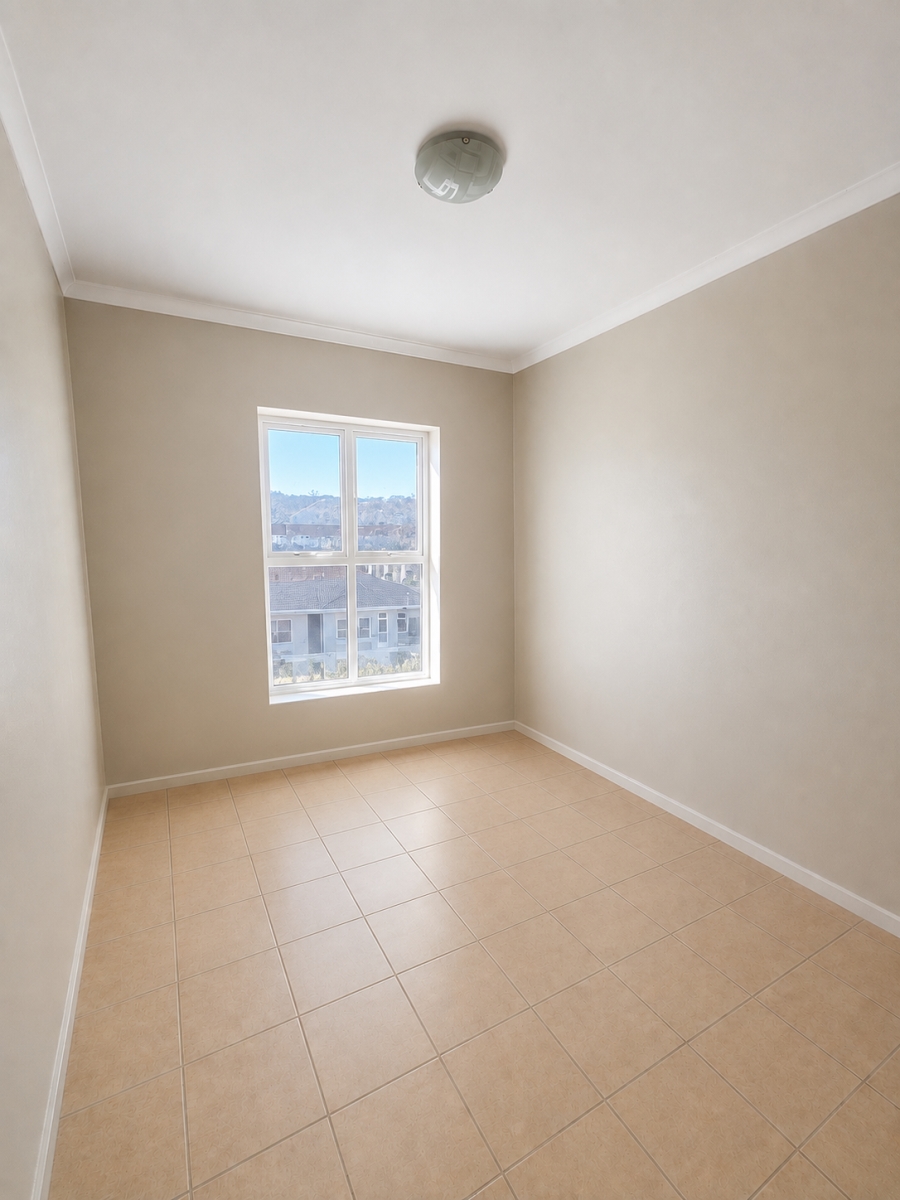 To Let 2 Bedroom Property for Rent in Buh Rein Estate Western Cape